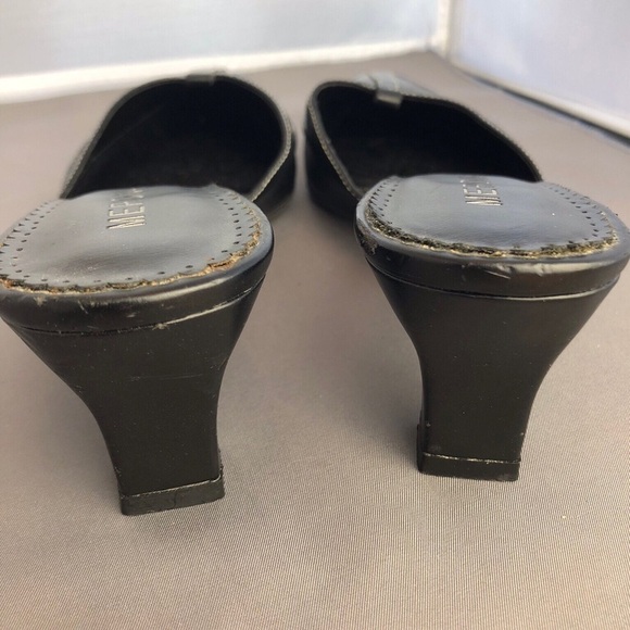 MERINA BLACK LEATHER SLIDES - Picture 3 of 3